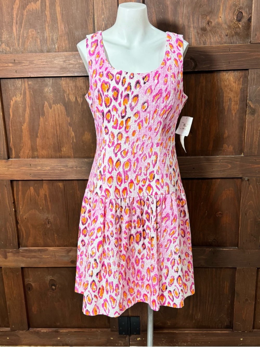 Sleeveless Pink Leopard-Print Mini Dress with Playful Accents